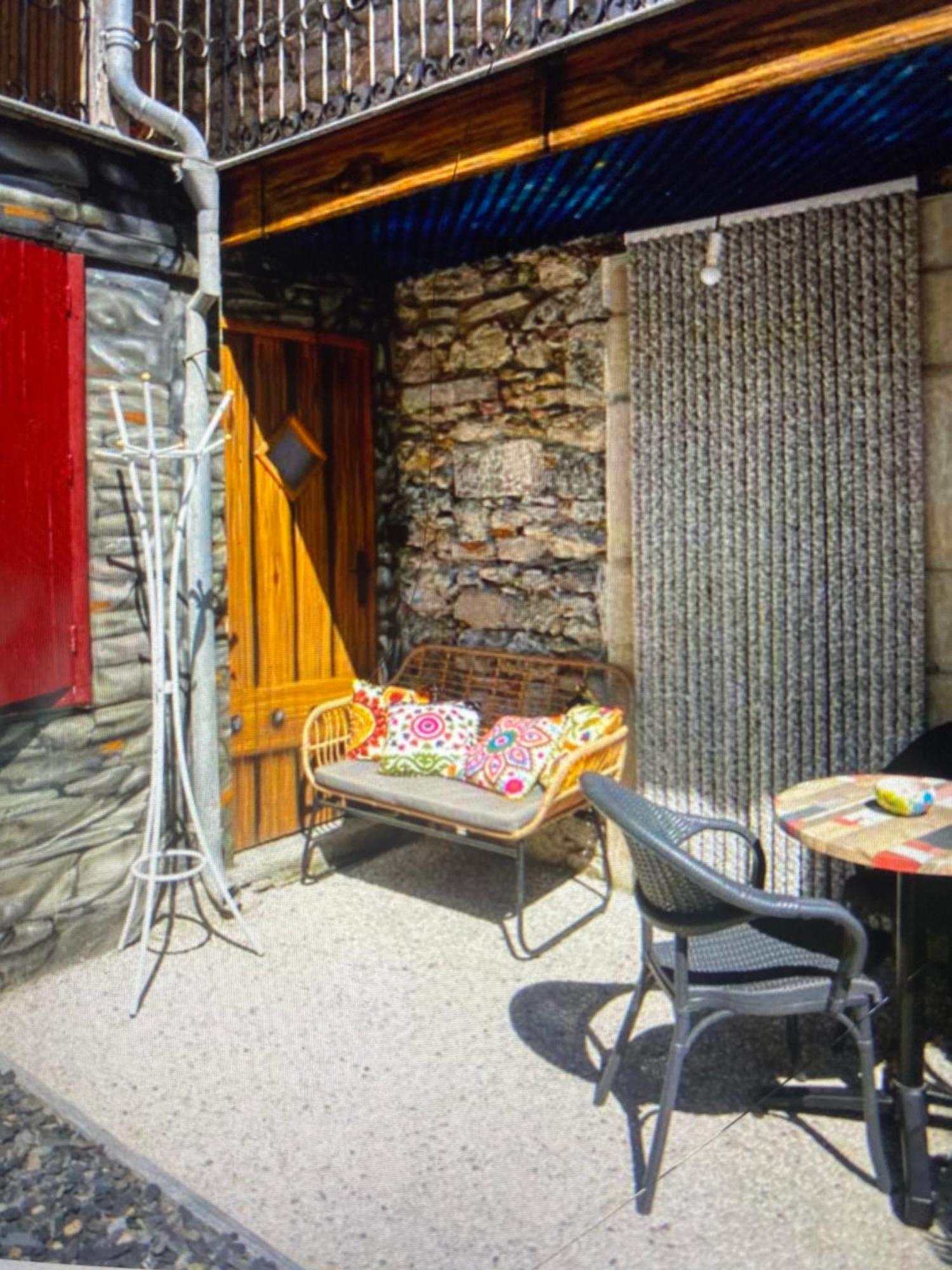 A Nouste Chambres D'Hotes Et Gite Only Adults 康庞 外观 照片
